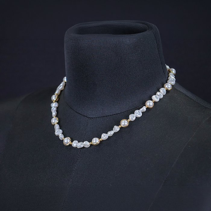 Uneven Pearl Necklace