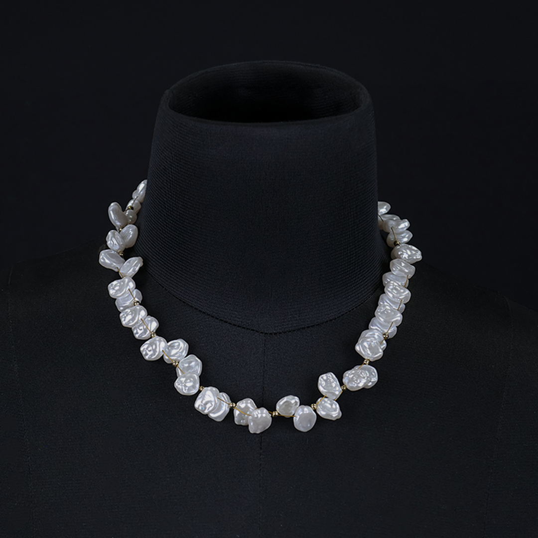 Asymmetric Pearl Necklace