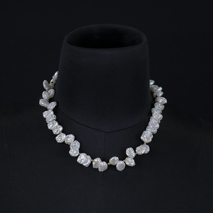 Asymmetric Pearl Necklace