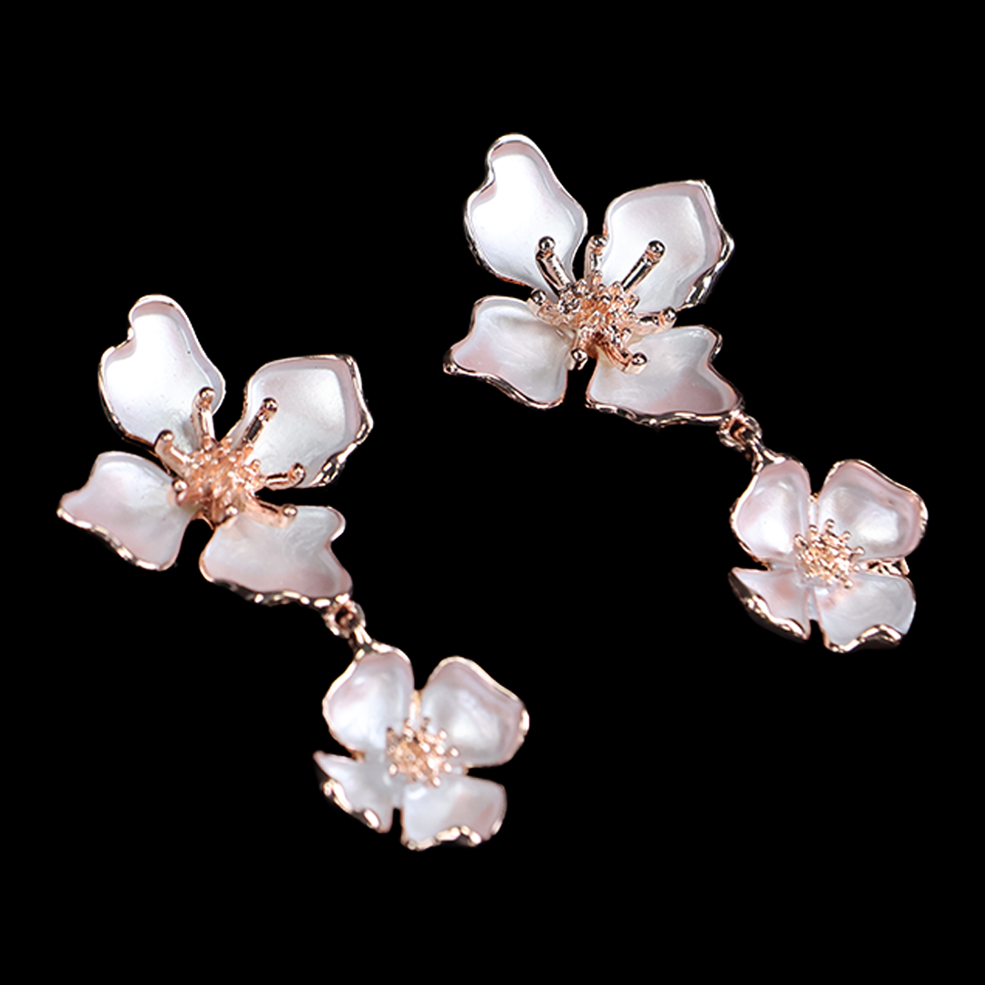 Bold Aura Edit Earring