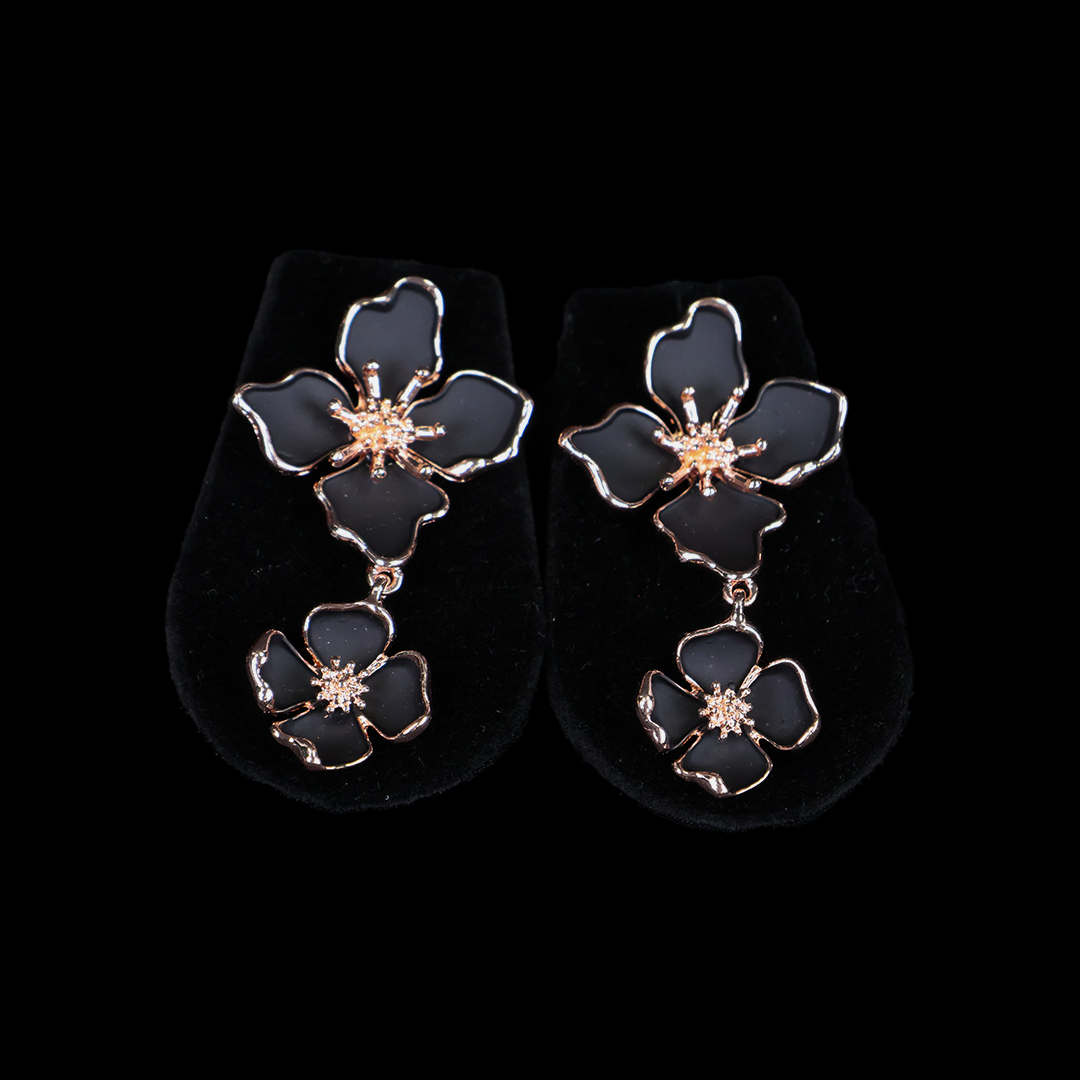 Bold Aura Edit Earring