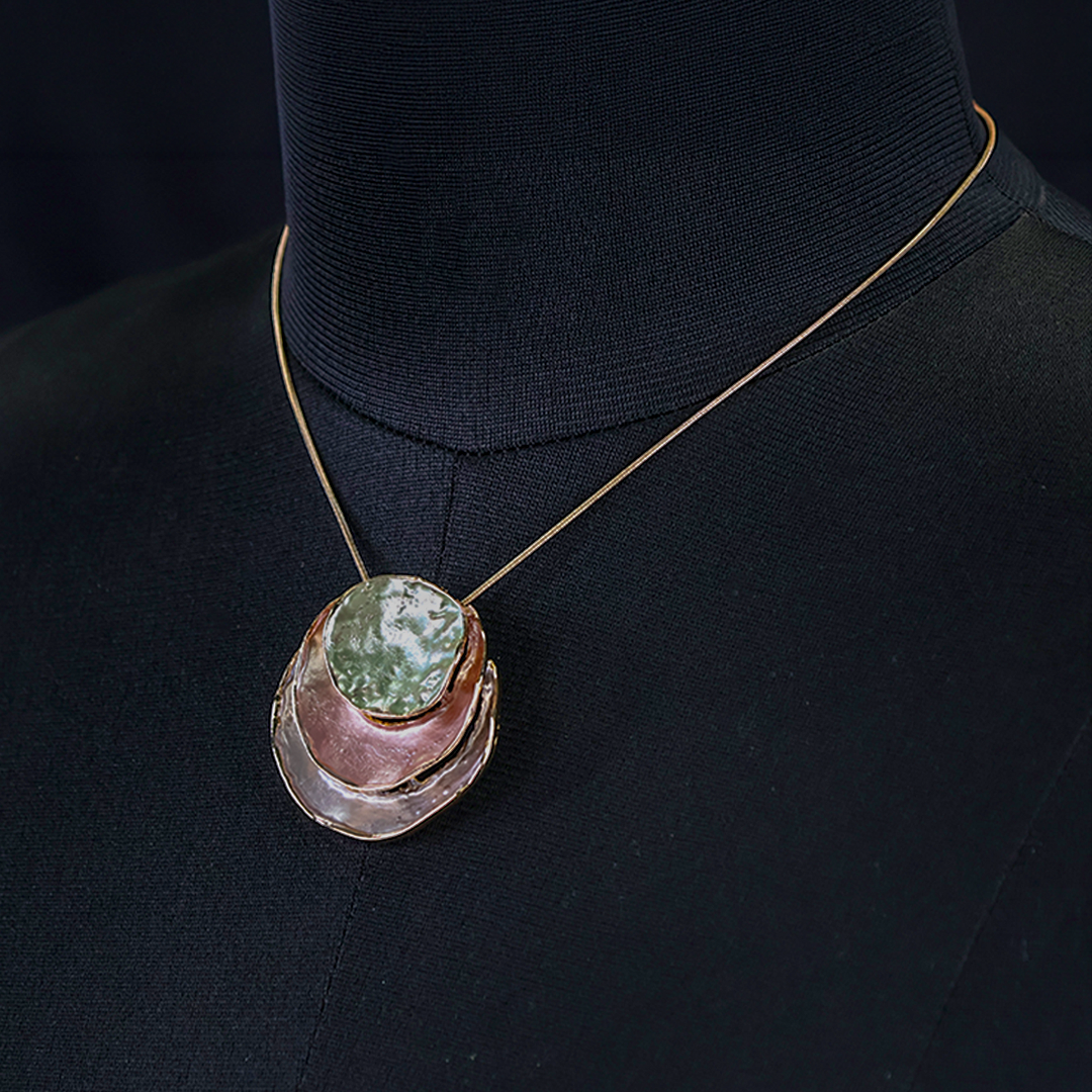 Regal Gold Flower Korean Stylish Pendant Set