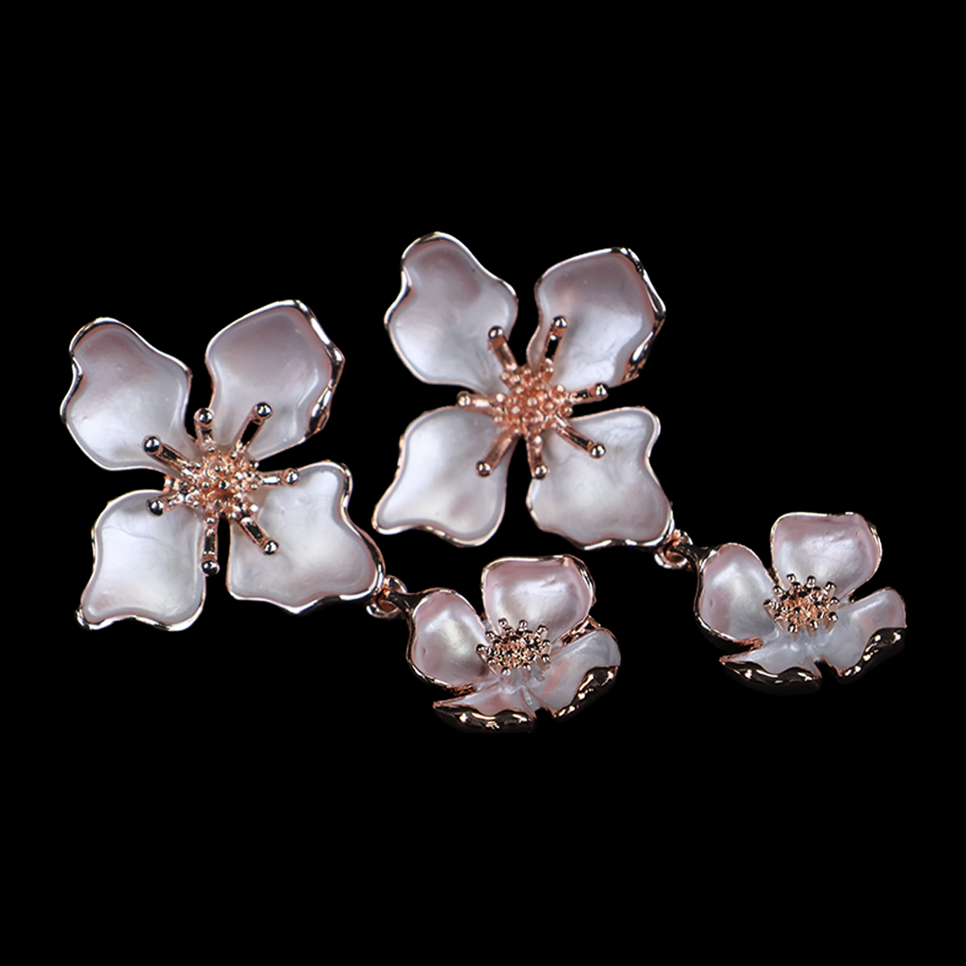 Bold Aura Edit Earring