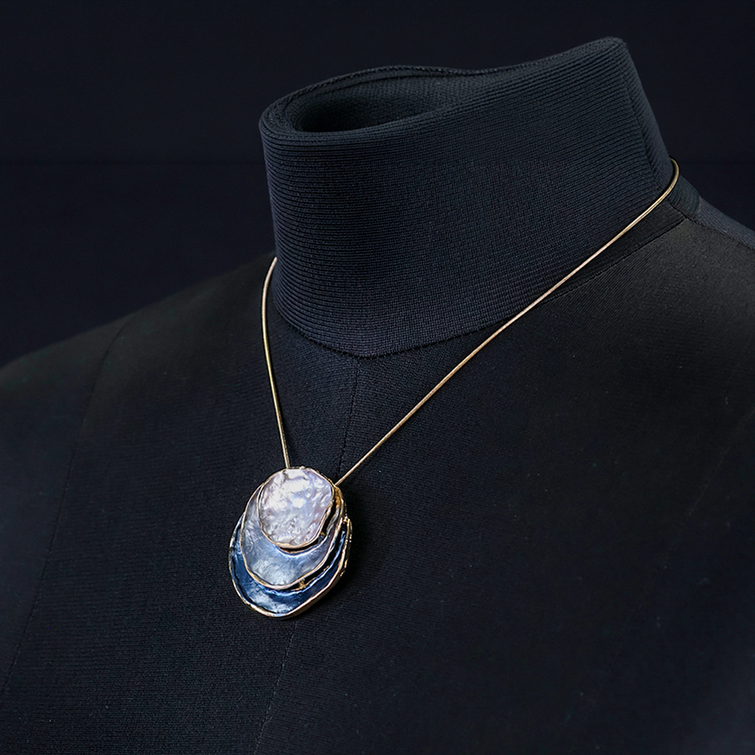 Regal Gold Flower Korean Stylish Pendant Set