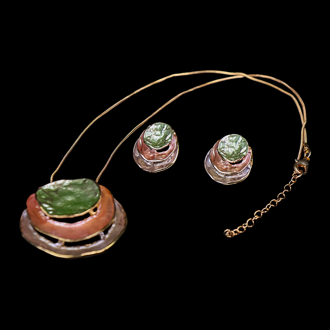 Regal Gold Flower Korean Stylish Pendant Set