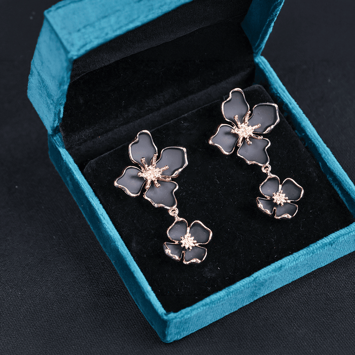 Bold Aura Edit Earring