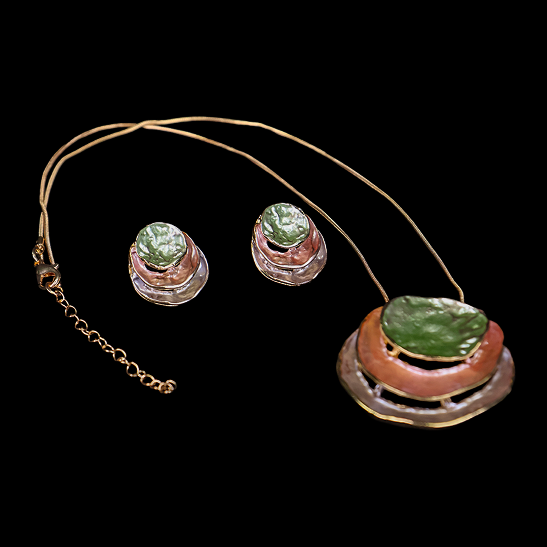 Regal Gold Flower Korean Stylish Pendant Set