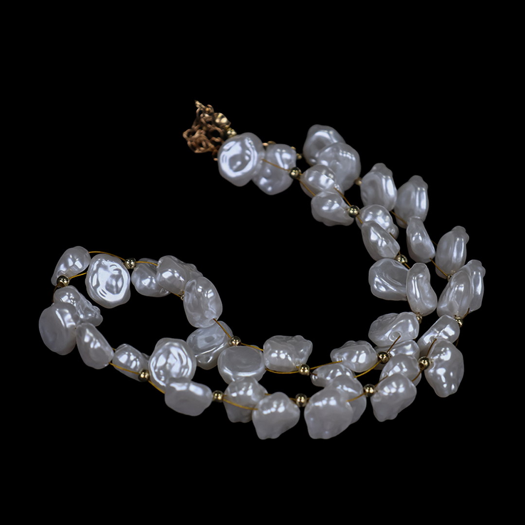 Asymmetric Pearl Necklace